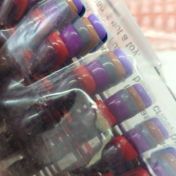 Assorted Nail Tips Set - Picture 6 of 6